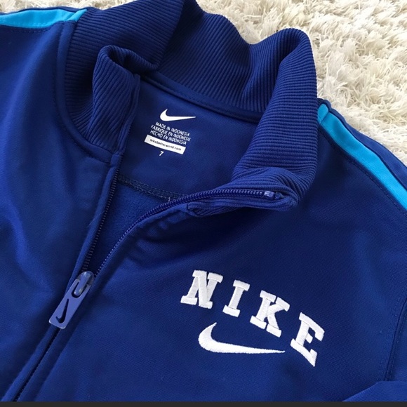 blue nike jacket zip up